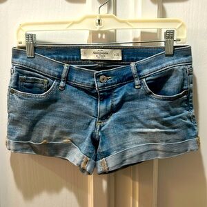 Abercrombie size 25 cuff jean shorts